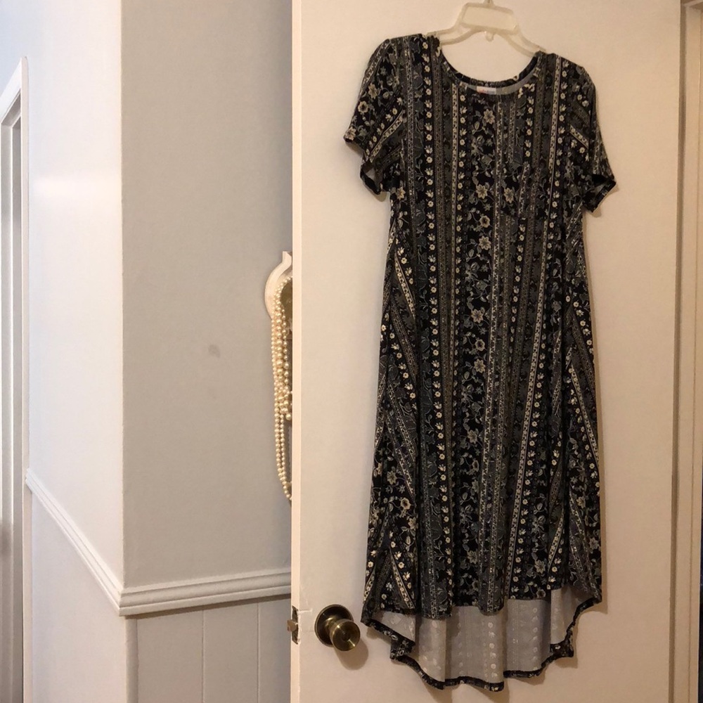 Lula Roe XS Navy Carly Dress